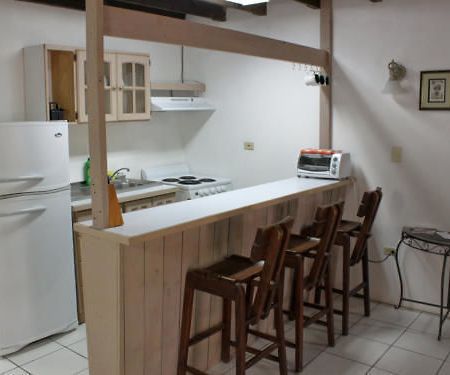Bon Accord Village Summerland Suites מראה חיצוני תמונה